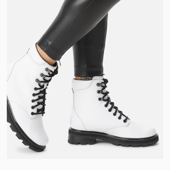 Sorel Shoes Sorel Lennox Lace Stkd Boot White And Black Moto Boot